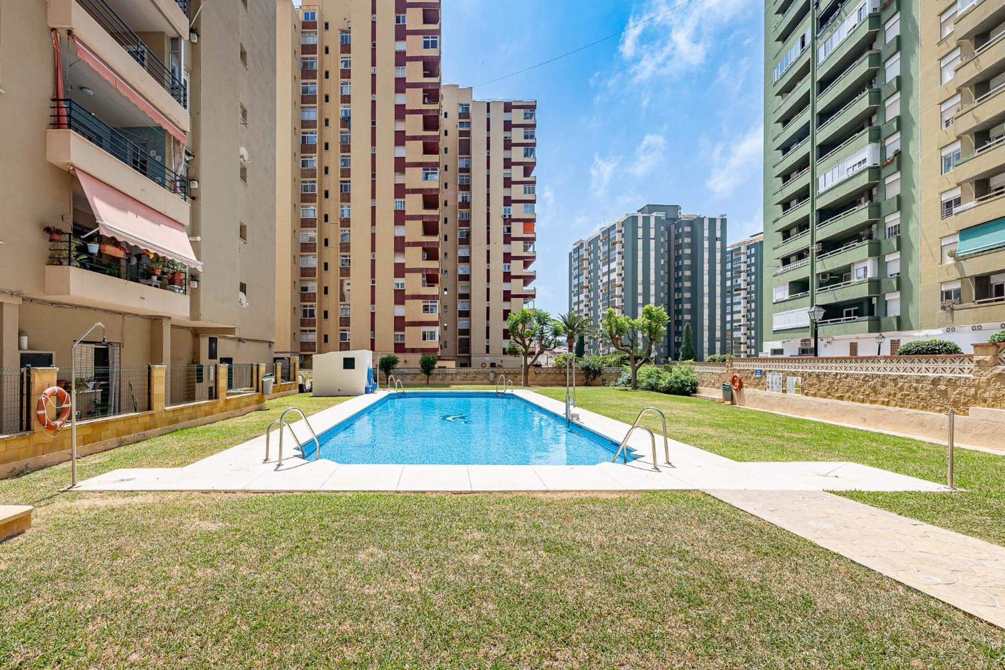 Los Boliches 3 Bed Ap Fuengirola Bagian luar foto