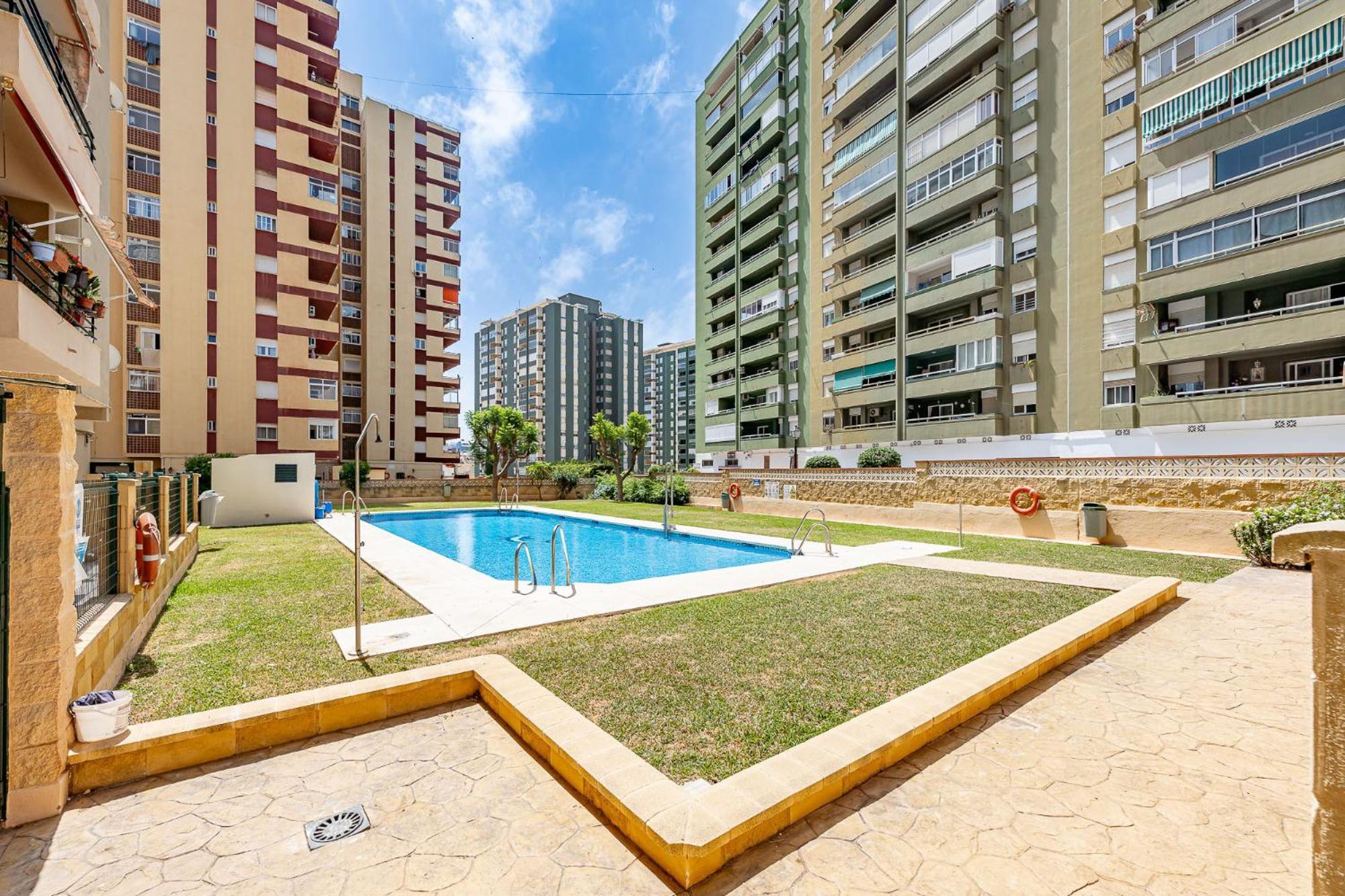 Los Boliches 3 Bed Ap Fuengirola Bagian luar foto